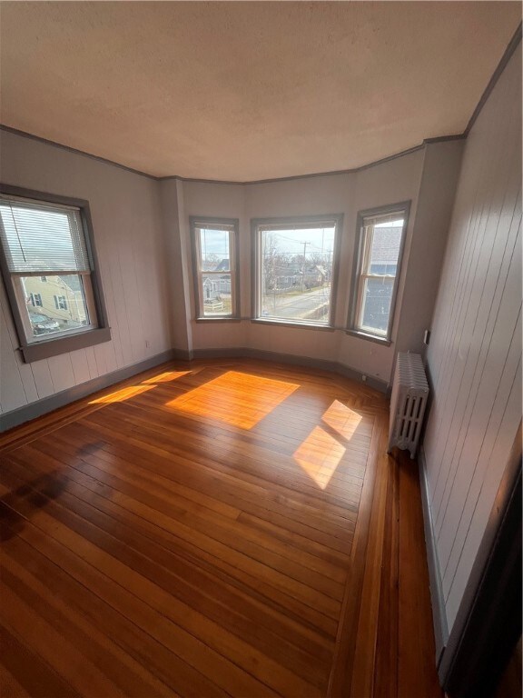 15 Eustis Ave unit 2, Newport, RI 02840 - photo 2