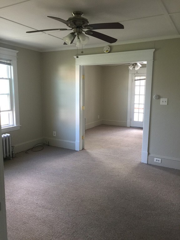 77 Elm St unit 1R, Chicopee, MA 01013 - photo 7