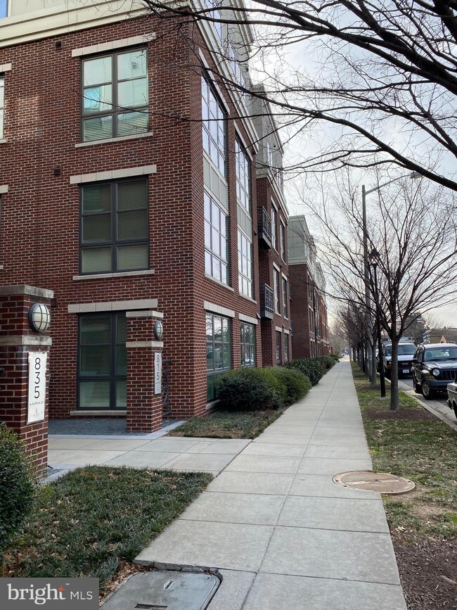 815 N Patrick St unit 309, Alexandria, VA 22314 - photo 2