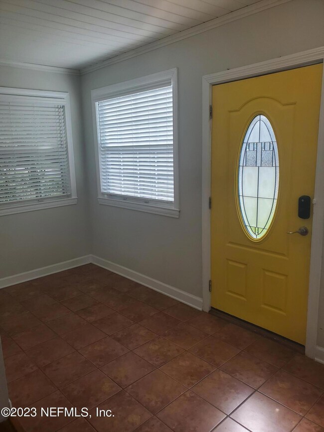 1393 Menna St, Jacksonville, FL 32205 - photo 4
