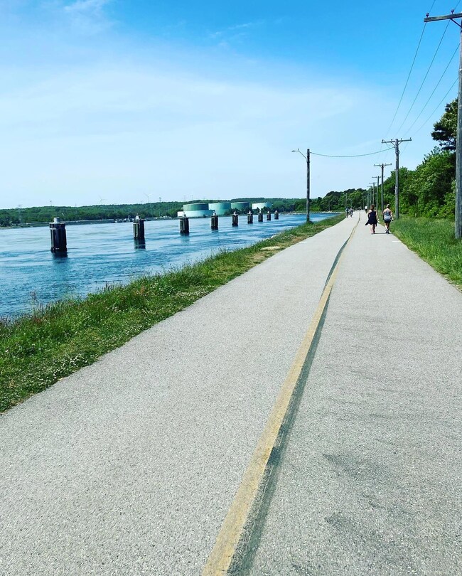 5C Wildwood Ln, Sagamore Beach, MA 02562 - photo 2