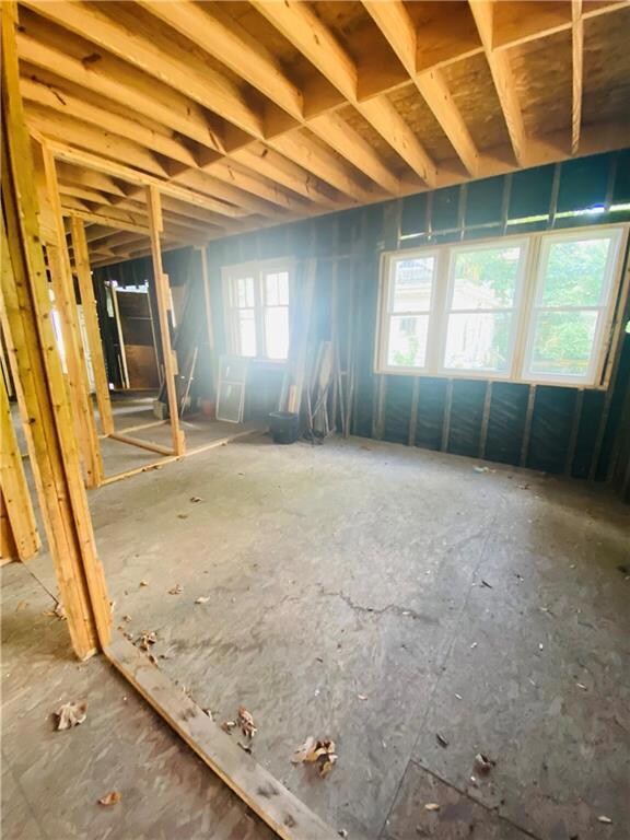 412 W 11th St, Anderson, IN 46016 - photo 2