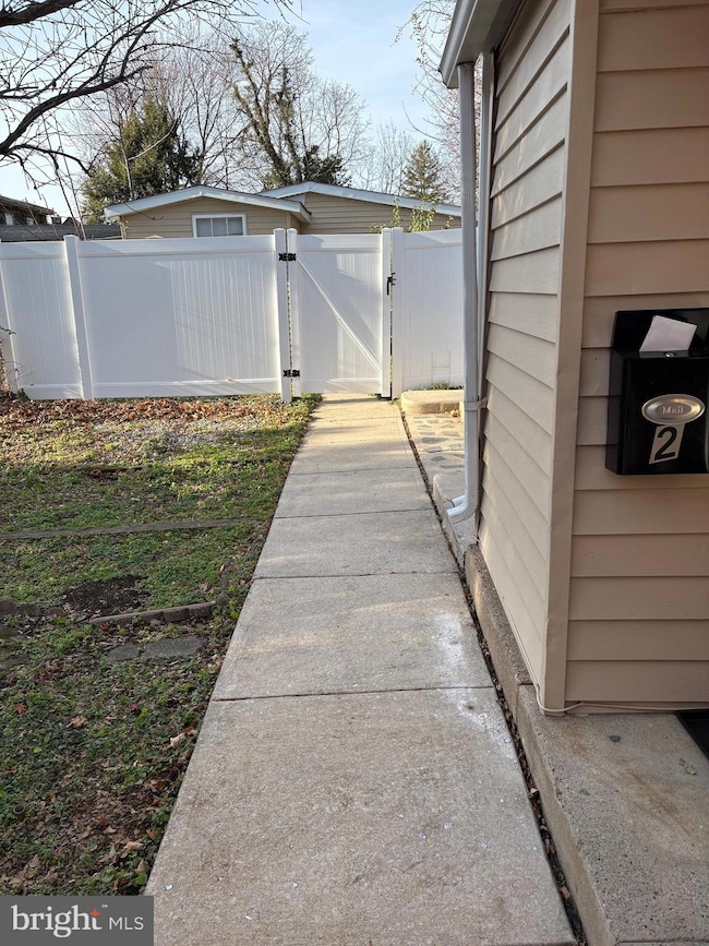 7330 Sycamore Ave unit 2, Elkins Park, PA 19027 - photo 3