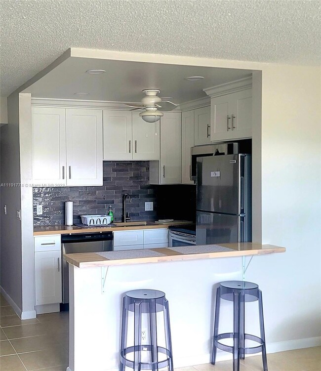 2 Windsor A, West Palm Beach, FL 33417 - photo 7