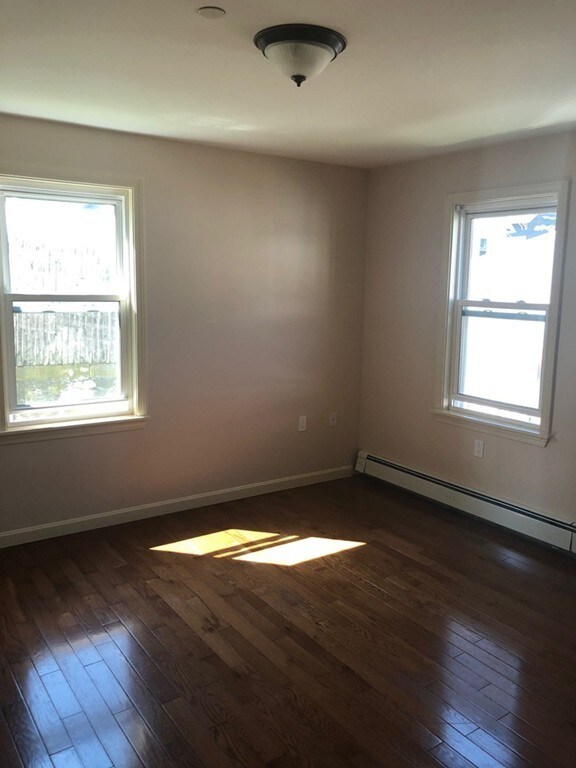 43 Campbell St unit 43, Woburn, MA 01801 - photo 5