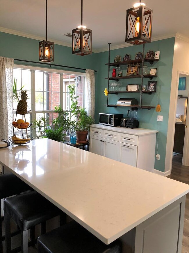 328 Lakes Dr N, Oxford, MS 38655 - photo 5