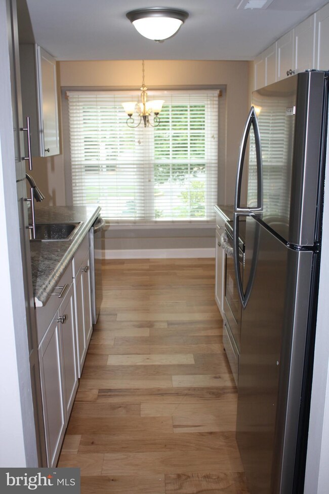 327 Elderwood Ct, Annapolis, MD 21409 - photo 6