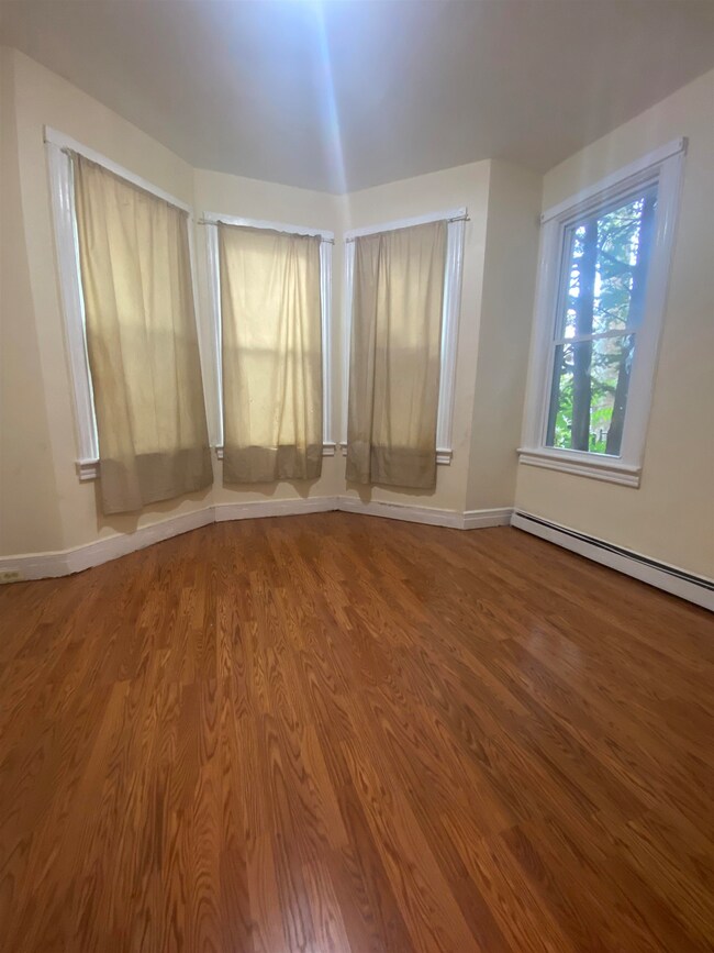 104 Jewett Ave unit 1, Jersey City, NJ 07304 - photo 4