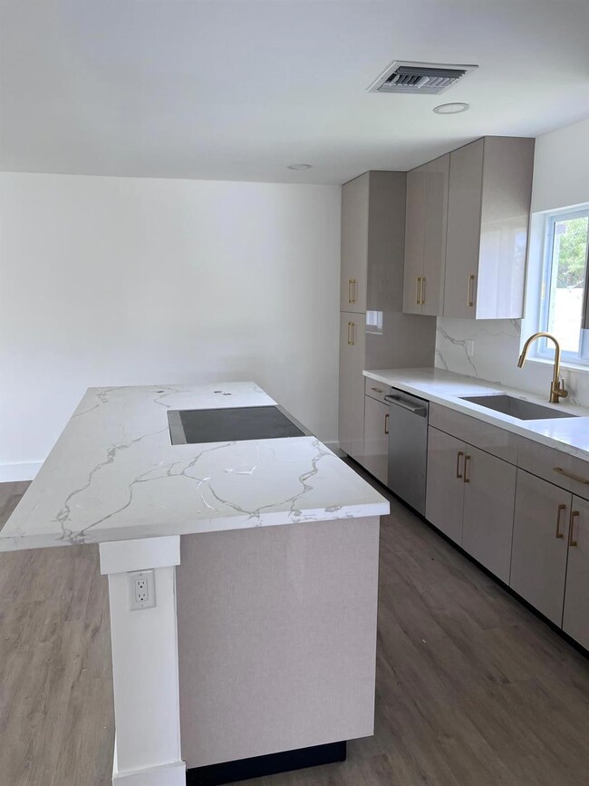 2761 NW 18th Terrace, Oakland Park, FL 33311 - photo 7