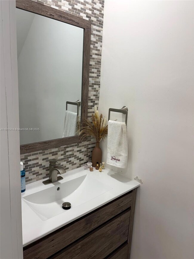 3690 NE 167th St unit 34, North Miami Beach, FL 33160 - photo 6