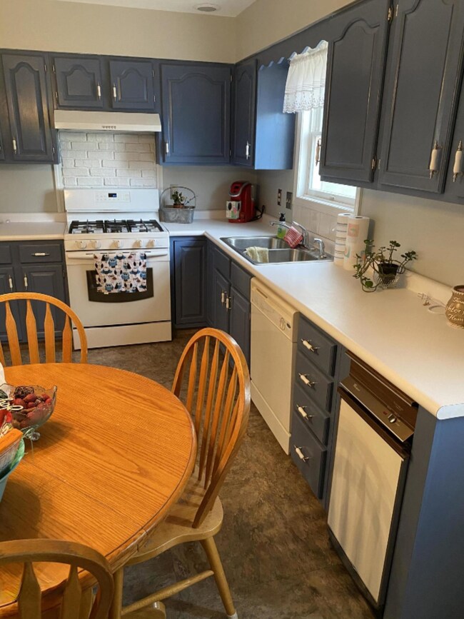 7ADE58A9-5501-4383-B32B-09984CD8226B