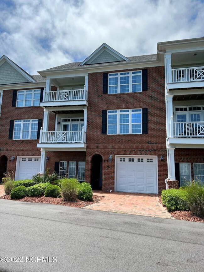 2     218 Harbour View Drive