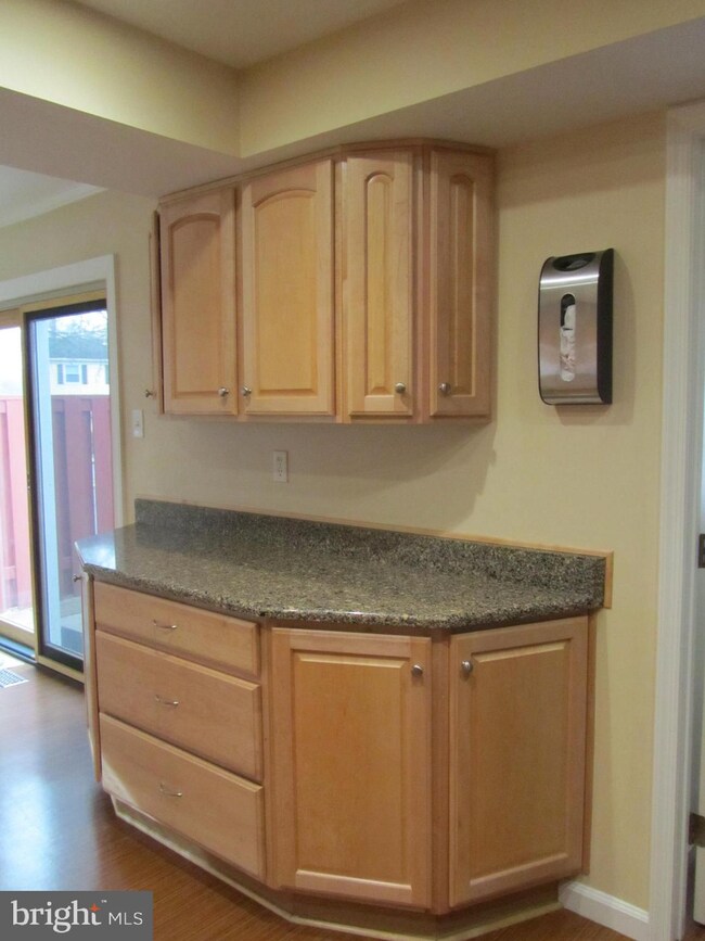1740 Whitestone Ct unit 6, Crofton, MD 21114 - photo 6