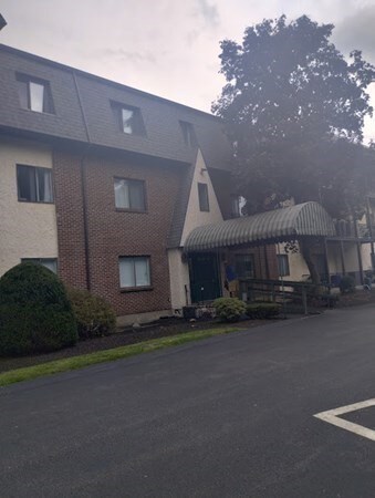 232 Canton St unit 205, Randolph, MA 02368 - photo 4