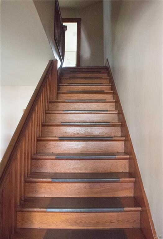 214 Washington St, Walnutport, PA 18088 - photo 7