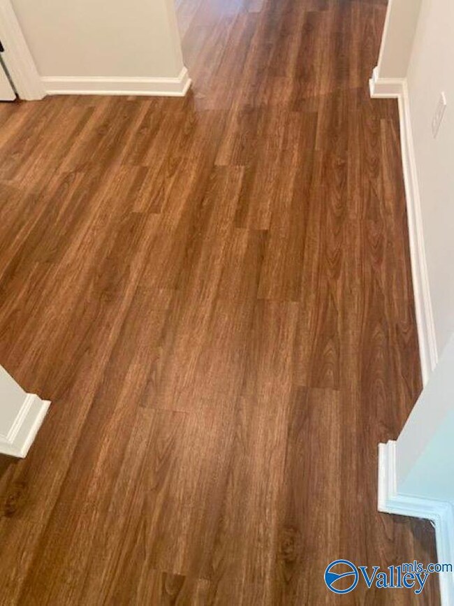 121 Barlow Way, Owens Cross Roads, AL 35763 - photo 7