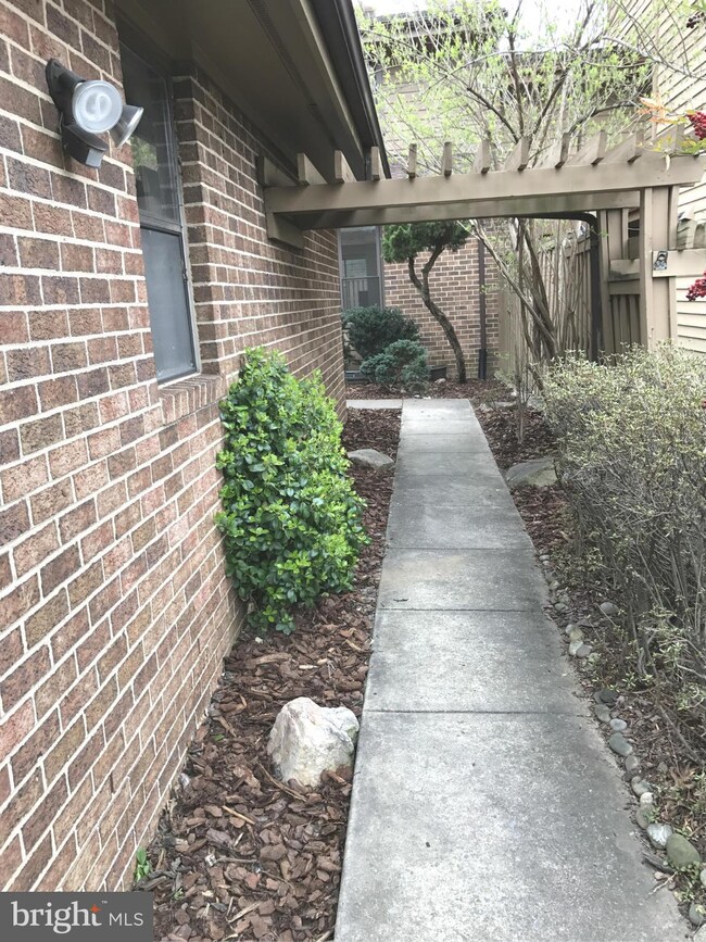 5329 Strathmore Ave, Kensington, MD 20895 - photo 2