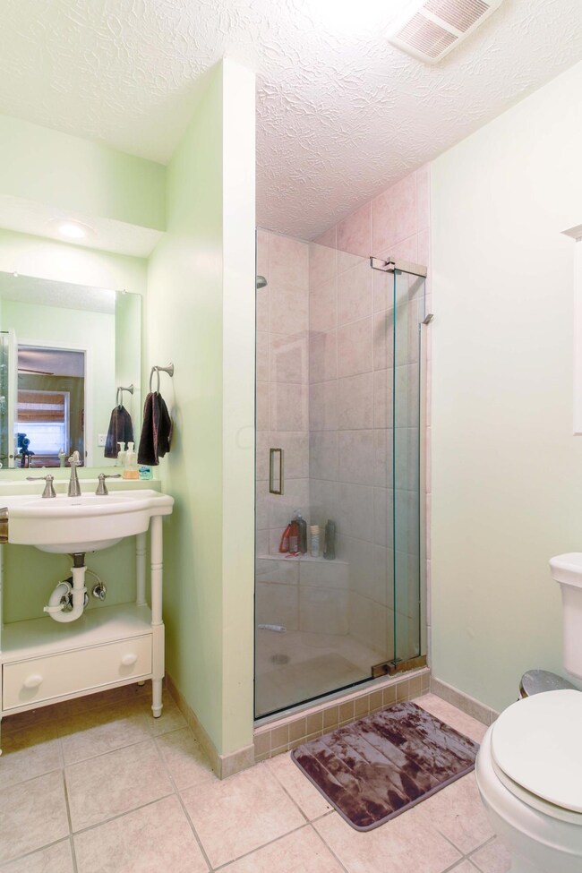 7613 Pickett Ln unit 3, Columbus, OH 43235 - photo 7