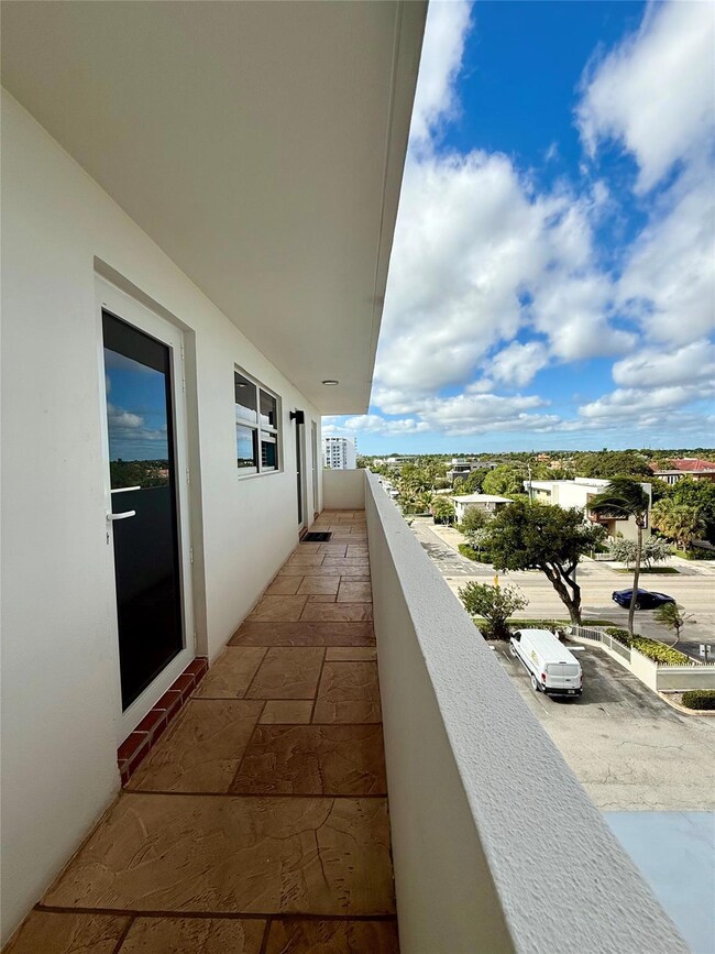 Tiffany Gardens unit 415, Pompano Beach, FL 33062 - photo 5