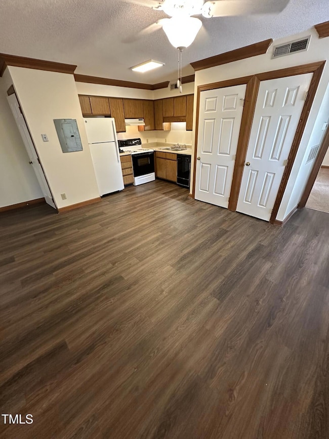 3537 Ivy Commons Dr unit 301, Raleigh, NC 27606 - photo 2