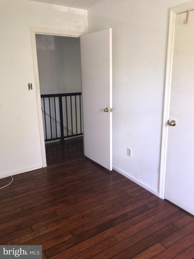 919 Newington Ct, Capitol Heights, MD 20743 - photo 7