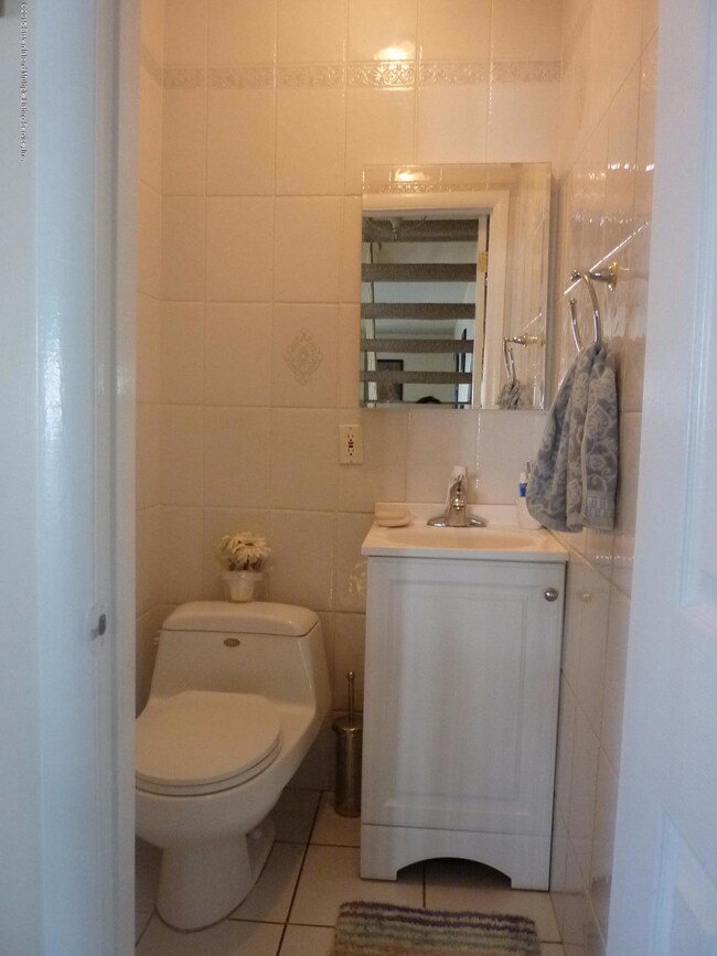 79 Dina Ct, Staten Island, NY 10306 - photo 4
