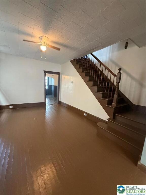 305 E Bertsch St, Lansford, PA 18232 - photo 4