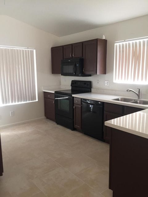 Windsor spacious kitchen