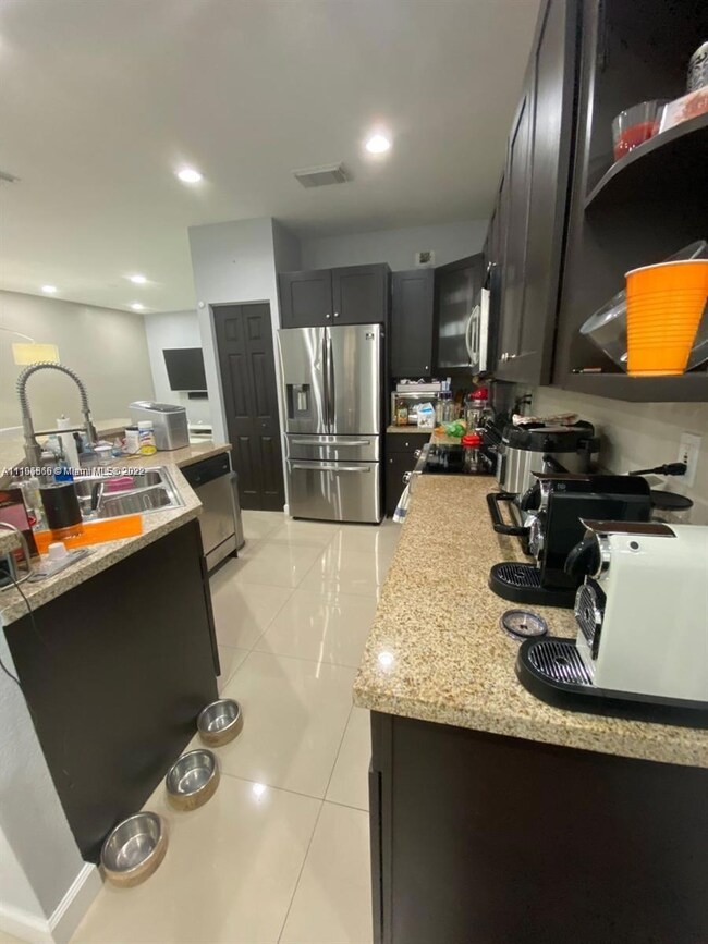 10712 NW 75th Terrace unit 1, Doral, FL 33178 - photo 6