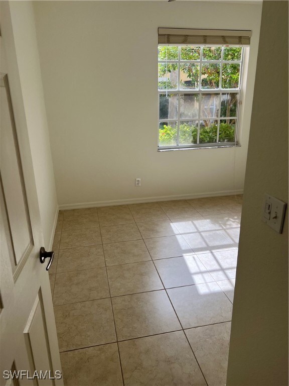 4690 Saint Croix Ln unit 418, Naples, FL 34109 - photo 4