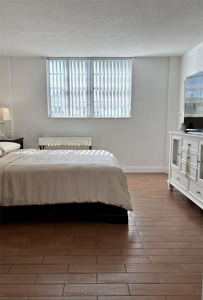 Oceanview Condominium unit 1510, Sunny Isles Beach, FL 33160 - photo 6