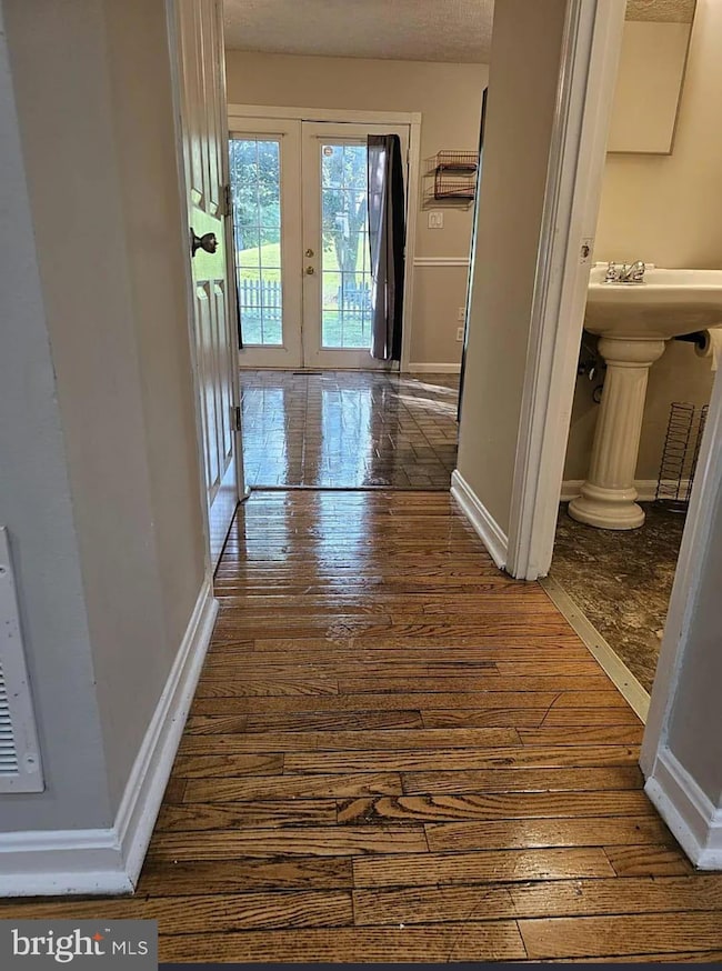 604 Burlington Ct, Edgewood, MD 21040 - photo 2