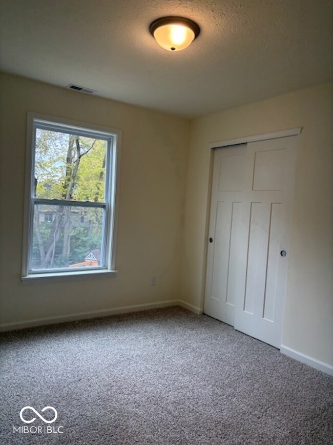 3551 Windstar Ct, Columbus, IN 47203 - photo 5