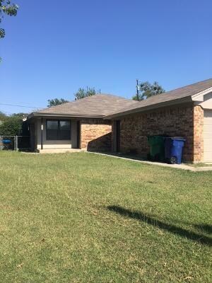 502 Valleyridge Ct, Decatur, TX 76234 - photo 2