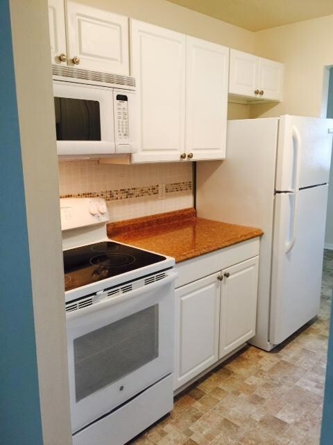 318 S 5th St, Emmaus, PA 18049 - photo 3