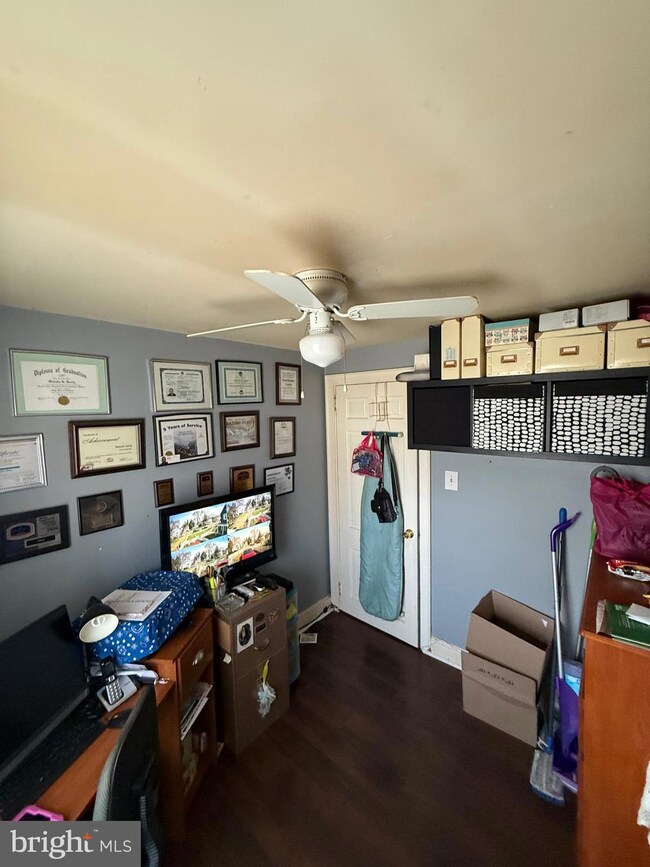 2871 Tuckahoe Rd, Camden, NJ 08104 - photo 7