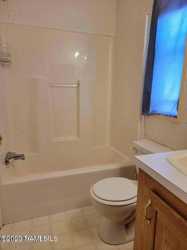 2201 N Luana Dr, Ash Fork, AZ 86320 - photo 6