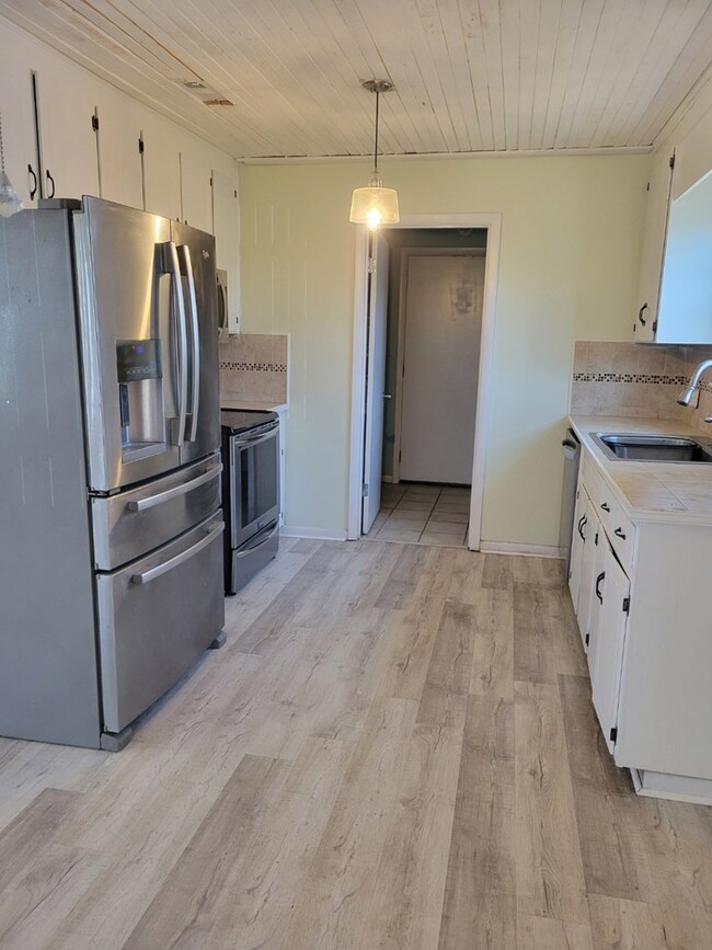 1218 Trawick Rd, Dothan, AL 36305 - photo 5