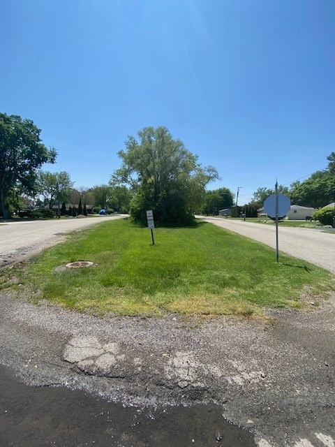 1023 Hooks Ln, Fox Lake, IL 60050 - photo 4