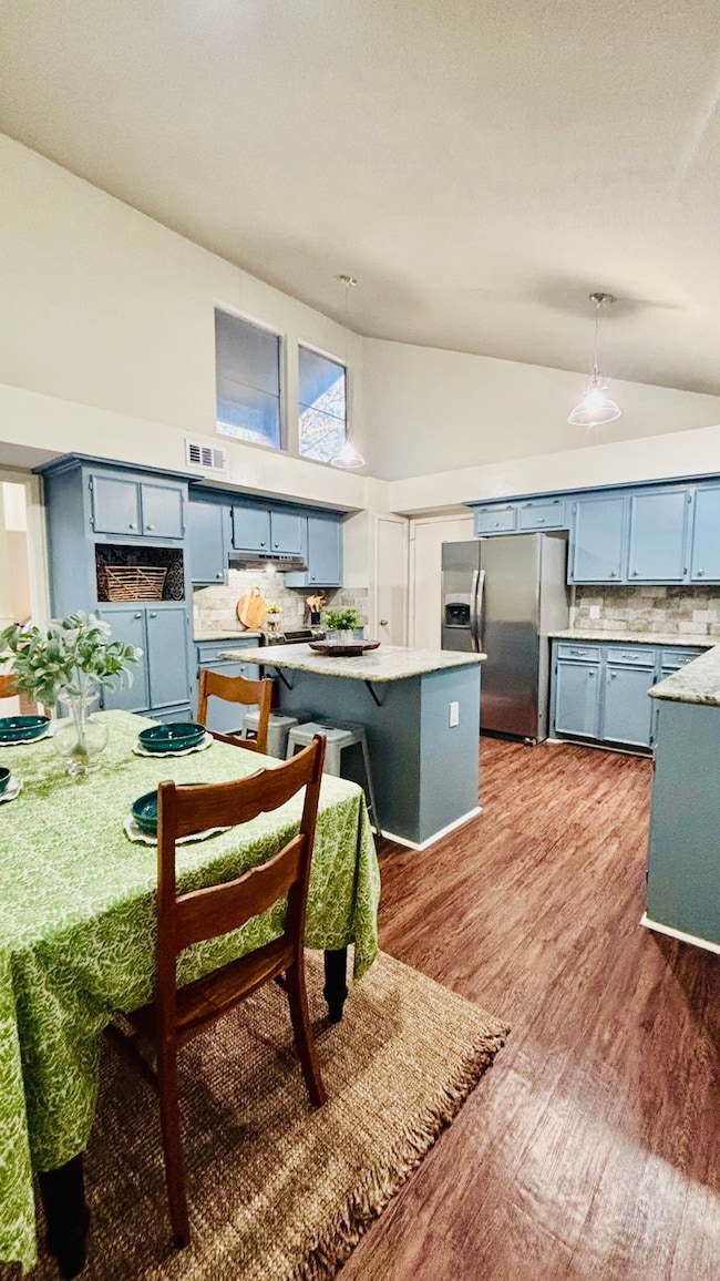 220 Any Way St, Lake Jackson, TX 77566 - photo 3