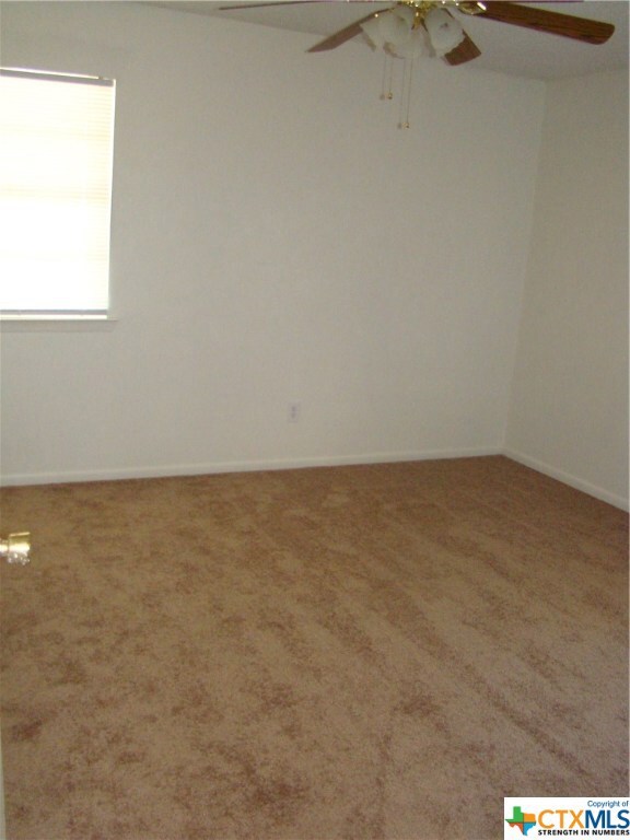 912 Randa St, Copperas Cove, TX 76522 - photo 6