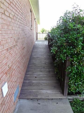 ramp to back deck