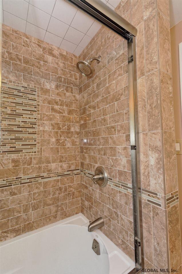 30 Cooper Ave, Troy, NY 12180 - photo 4