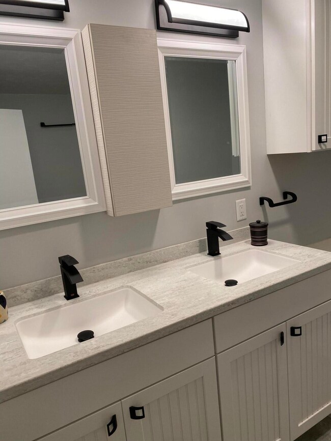 195 Falmouth Rd unit 6D, Mashpee, MA 02649 - photo 4