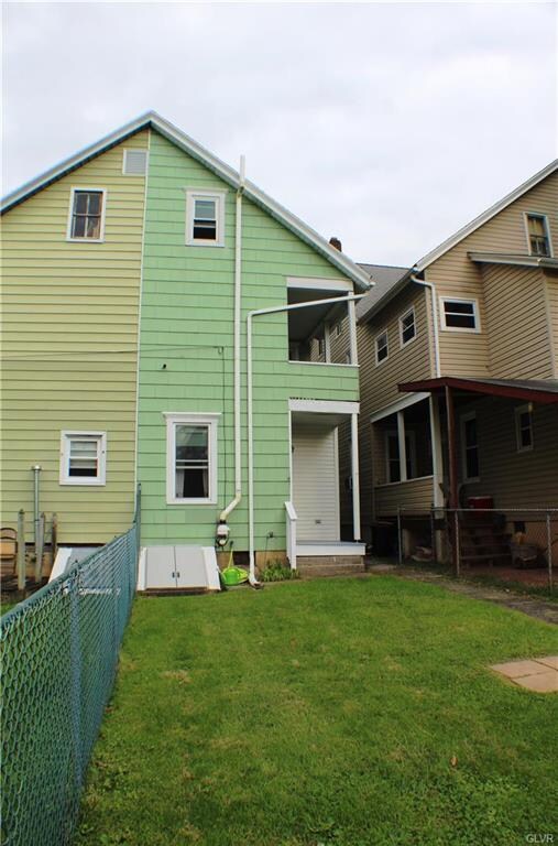 304 1st St, Slatington, PA 18080 - photo 3