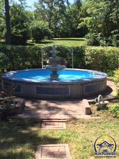 1903 SW Valley Glen Rd, Topeka, KS 66615 - photo 3