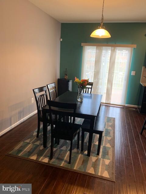 11395 Sandhurst Place, White Plains, MD 20695 - photo 2