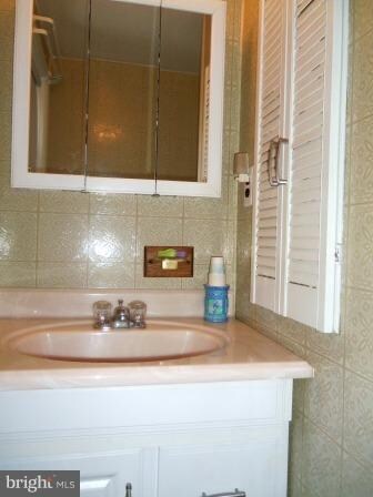 7159 Greenwood Ave, Baltimore, MD 21206 - photo 2