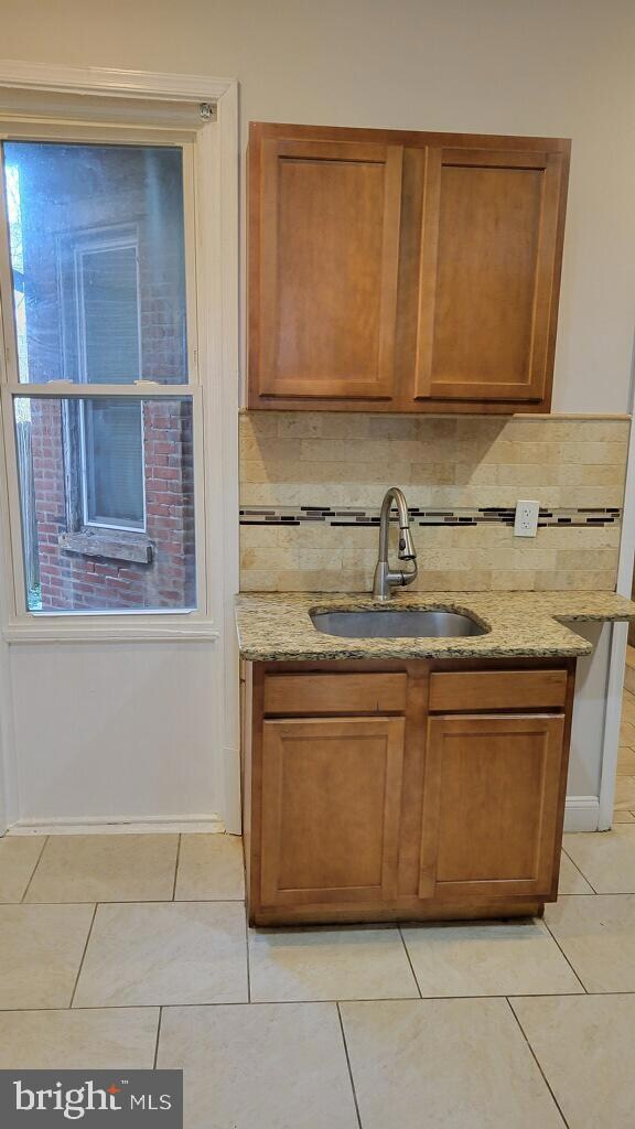 1018 W 8th St unit 1, Wilmington, DE 19806 - photo 2