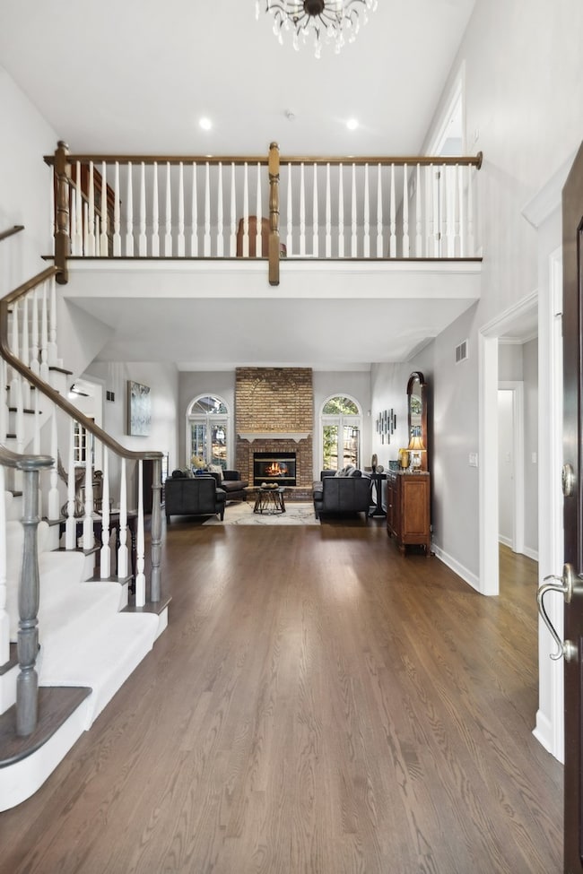 66 Berkshire Ct, Burr Ridge, IL 60527 - photo 3